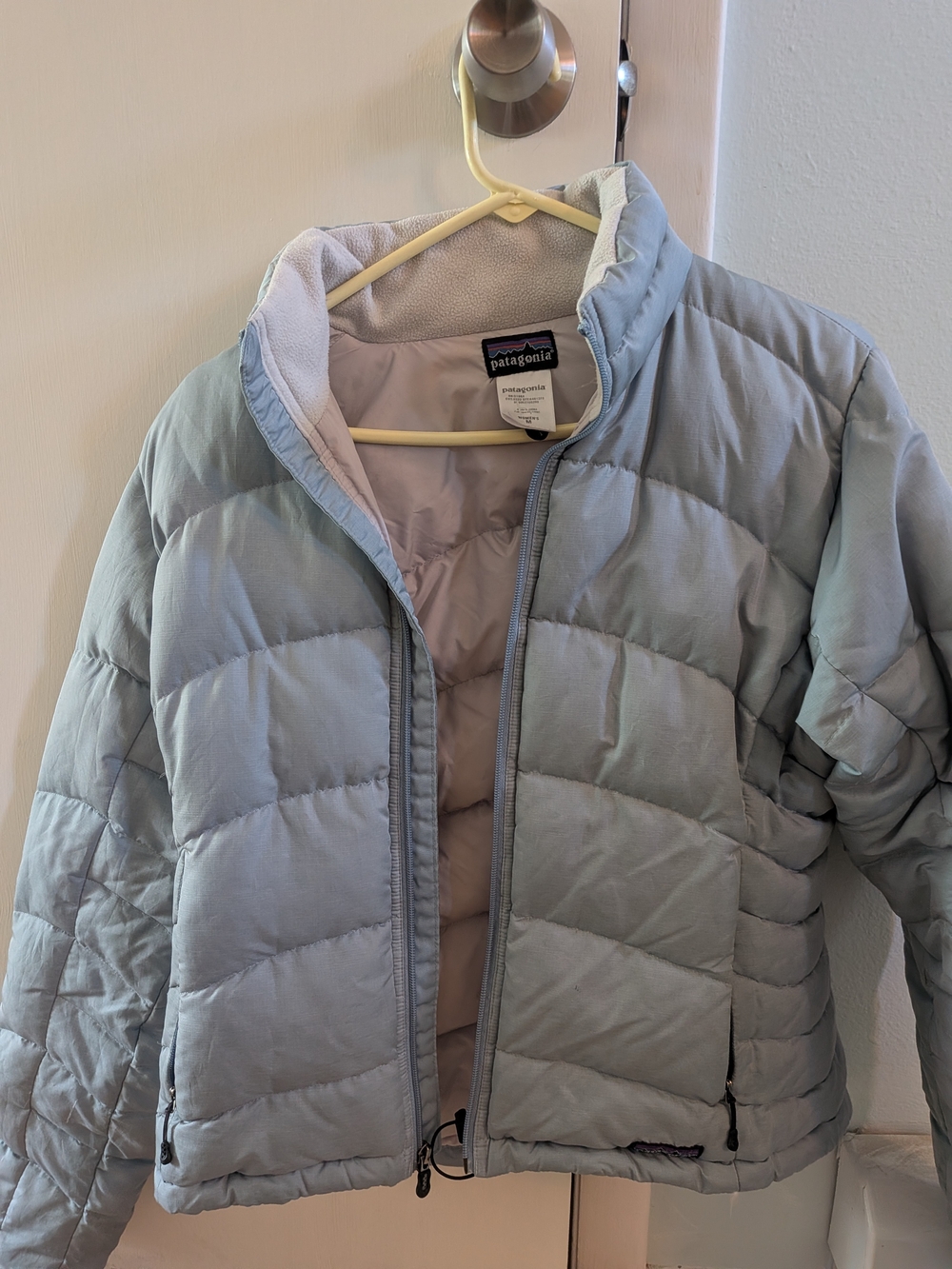 Patagonia Women’s Pale Blue Insulated Puff Jacket